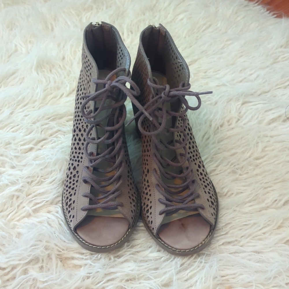 Vince Camuto Tulina